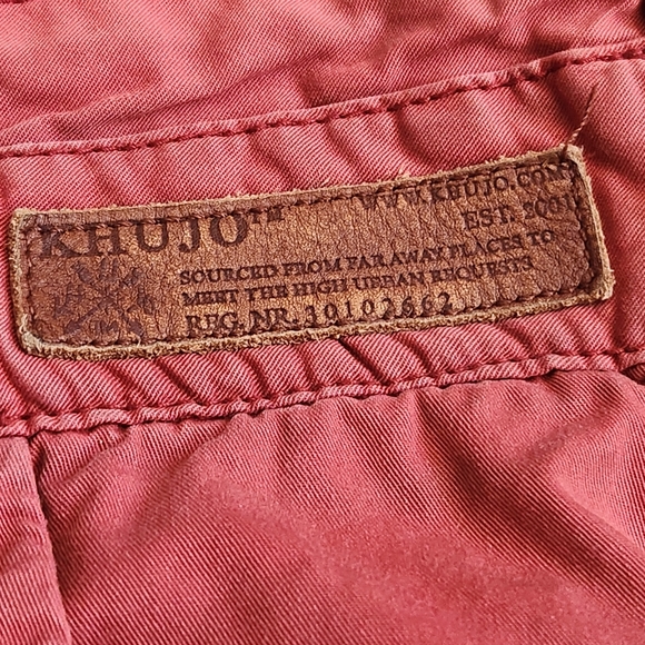 KHUJO Men's Bold Shorts Size 36 Red Faded Grunge Distressed Cargo - Picture 7 of 13